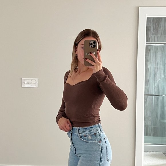 Aritzia Wilfred Sweater Top - Picture 2 of 3